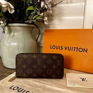 Louis Vuitton Monogram Canvas Zippy Long Wallet With Original Receipt